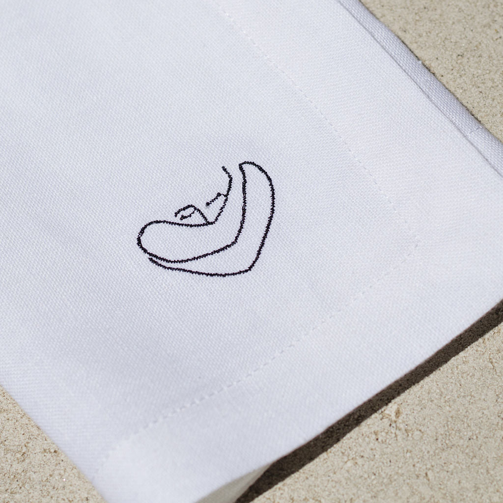 Kit Mantel + Servilleta + Coctelera Mom Hug