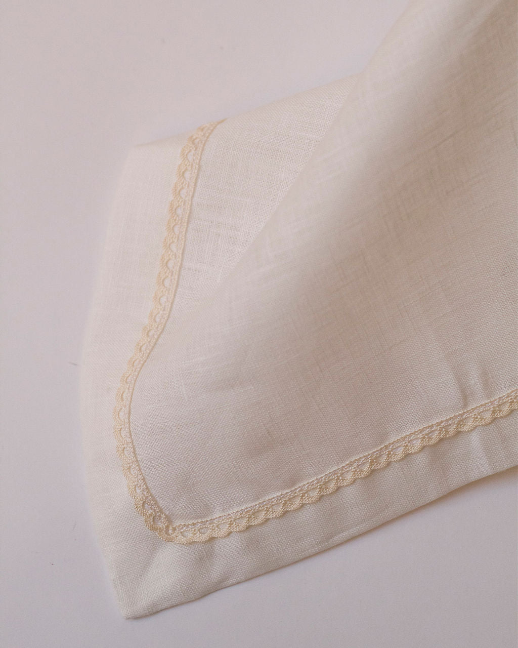 Mantel Soft Flutter